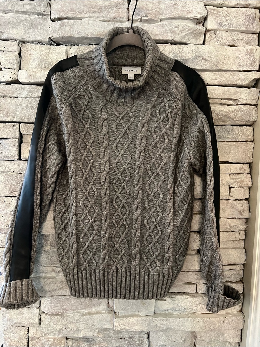 Evereve  Gray Cable Knit Turtleneck Sweater with Faux leather detail Womens L